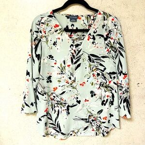 VAN HEUSEN PETITE SMALL WOMENS COLORFUL FLOWERY LIGHTWEIGHT FLOWING BELL BLOUSE‎